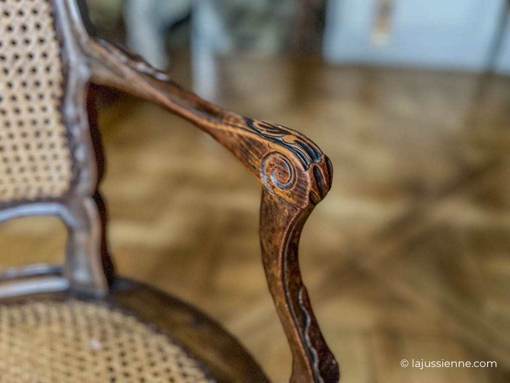 Paire de fauteuils Louis XV cannés d'époque XVIIIème