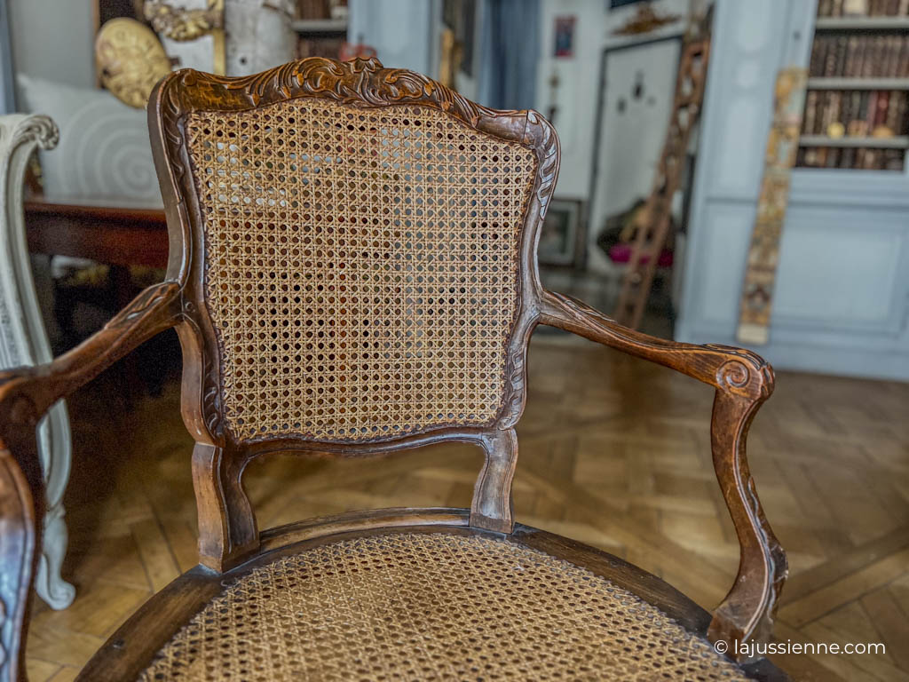 Paire de fauteuils Louis XV cannés d'époque XVIIIème